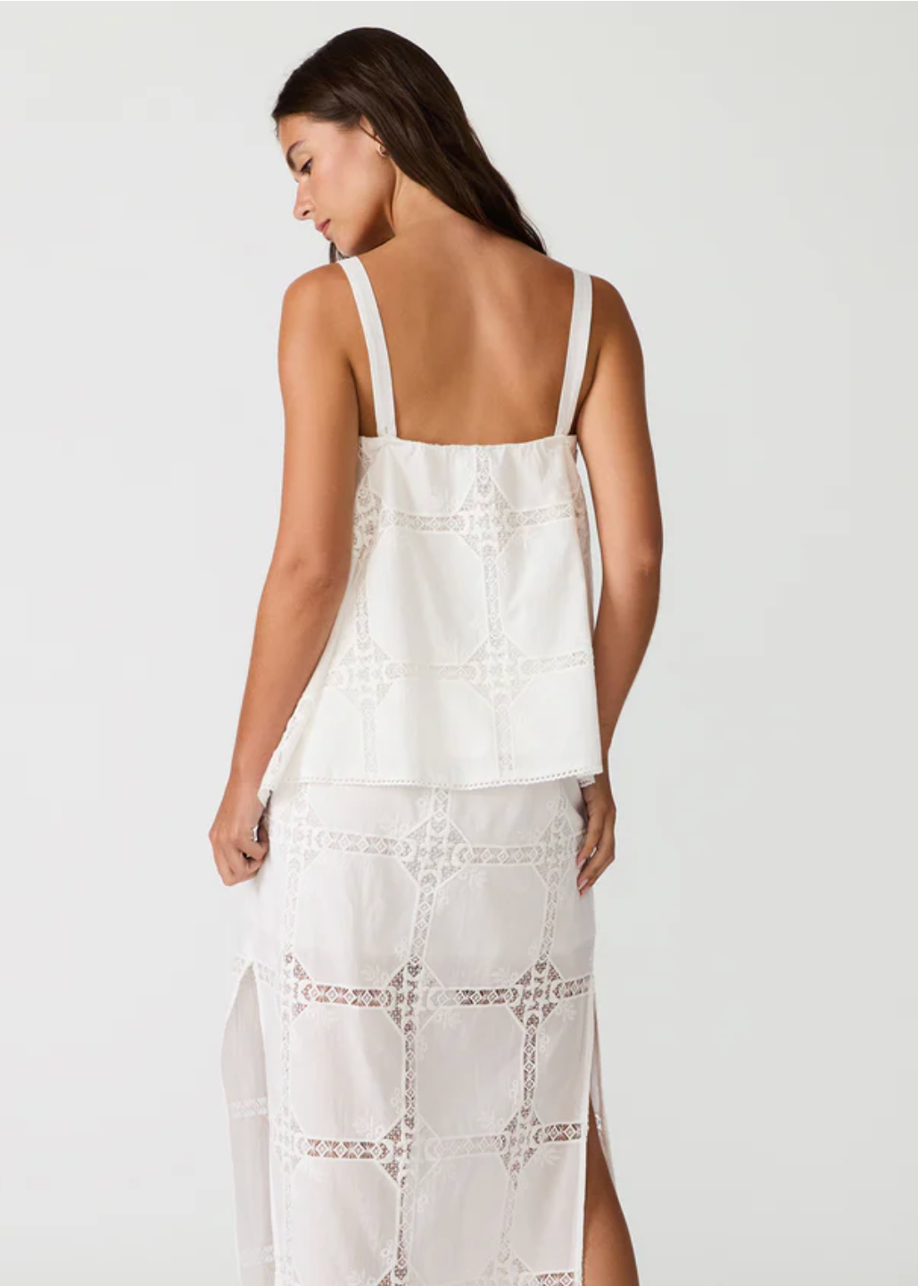 AINSLEE TOP IN EYELET