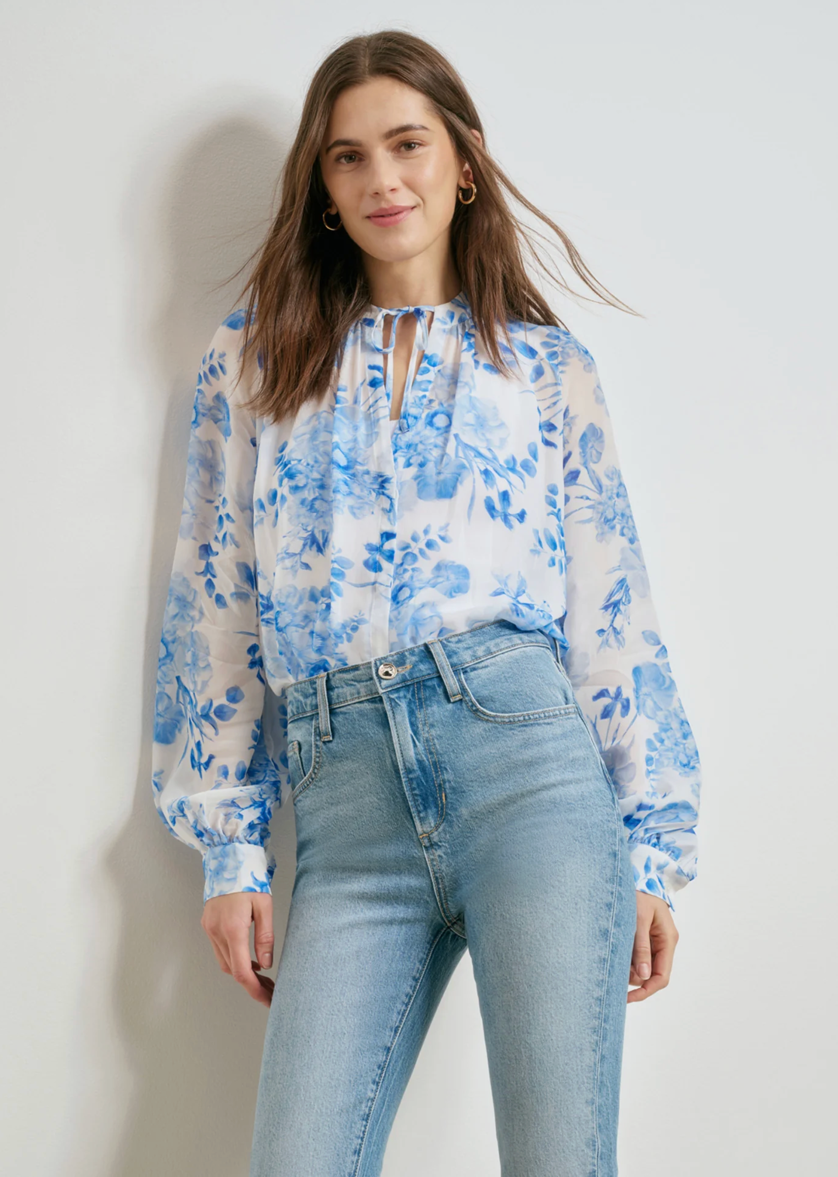 SINCERELY YOURS TOP