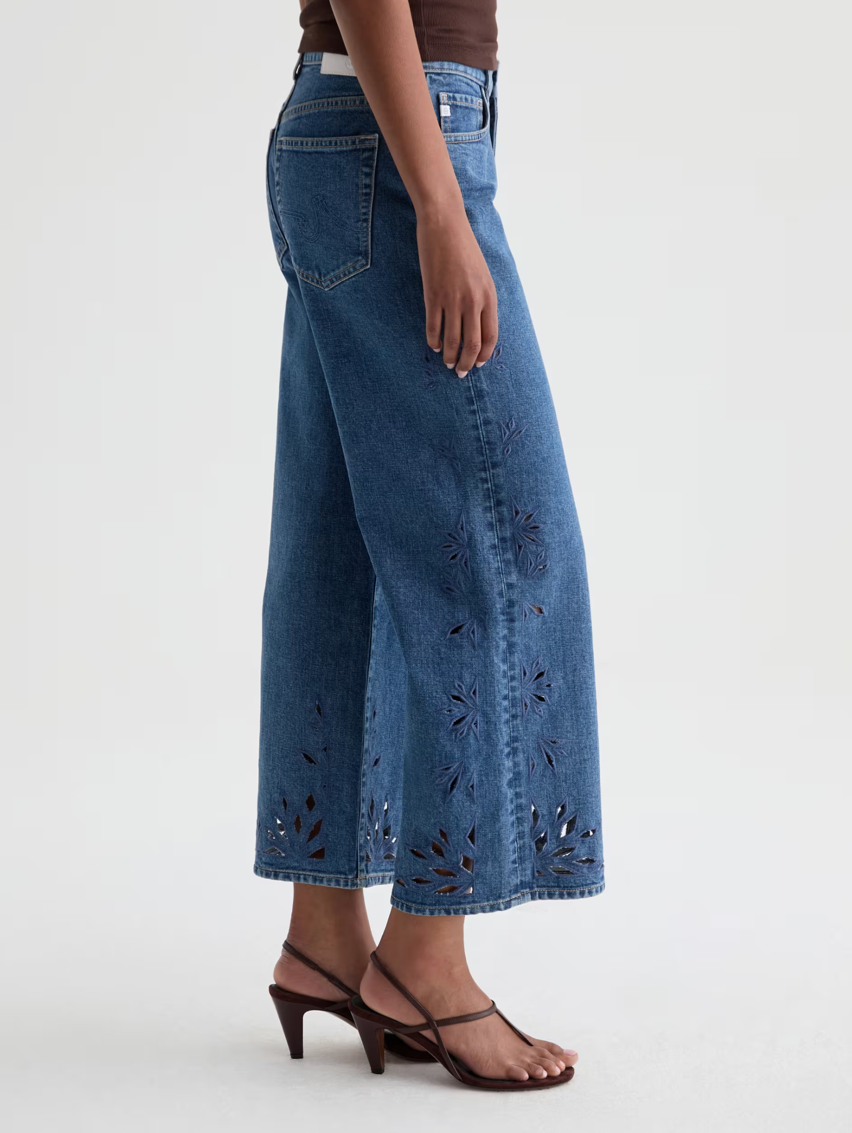 SAIGE WIDE LEG CROP