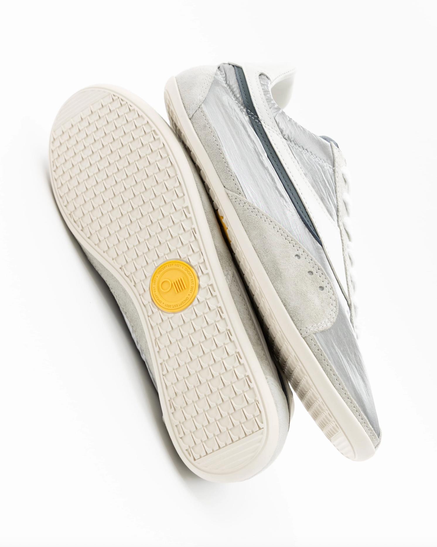 TEMPLE SNEAKER