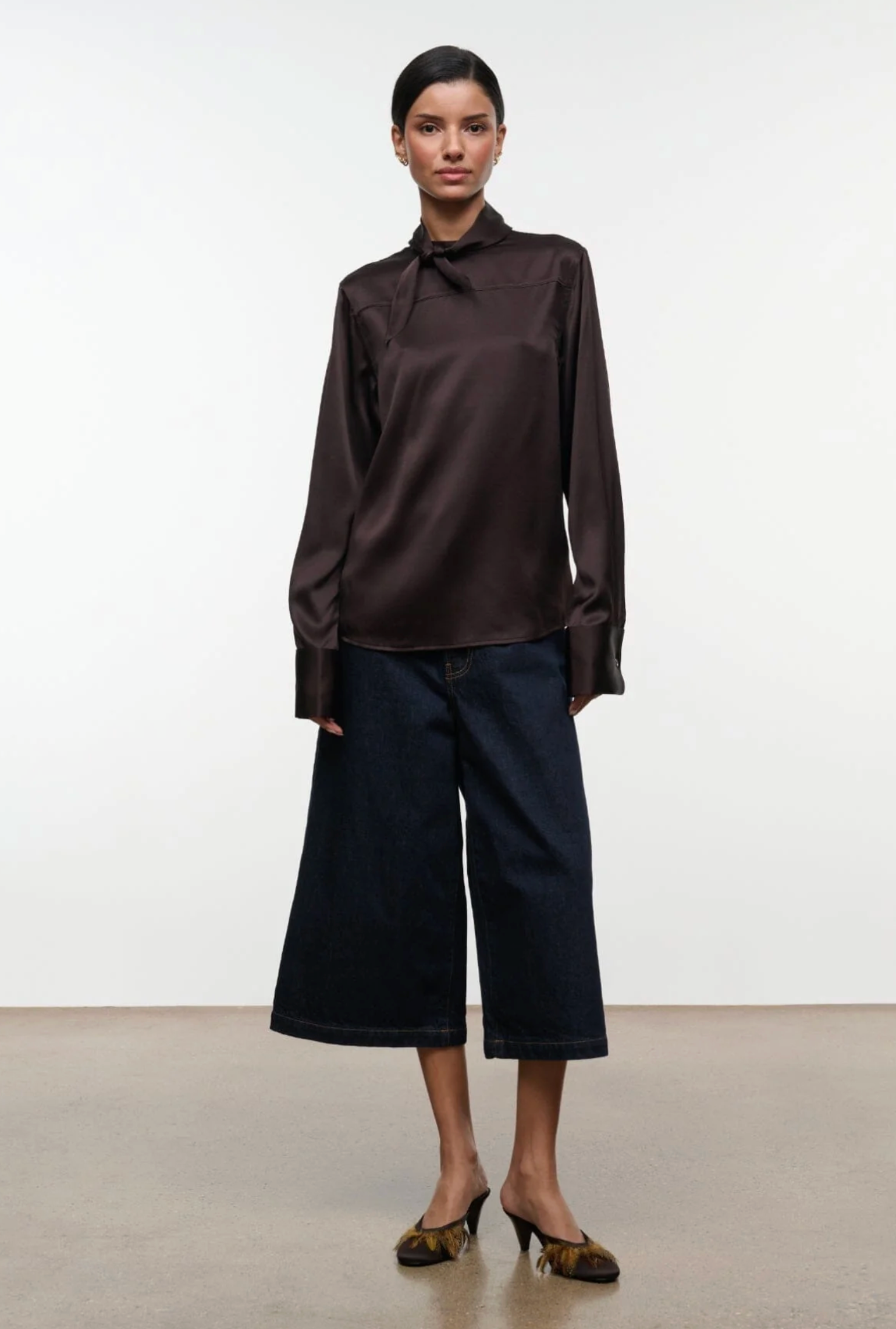 RHODES SILK TOP