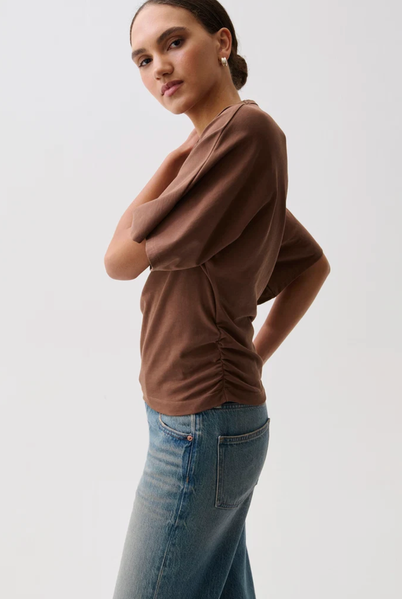 VERONICA KIMONO SLEEVE FITTED TEE