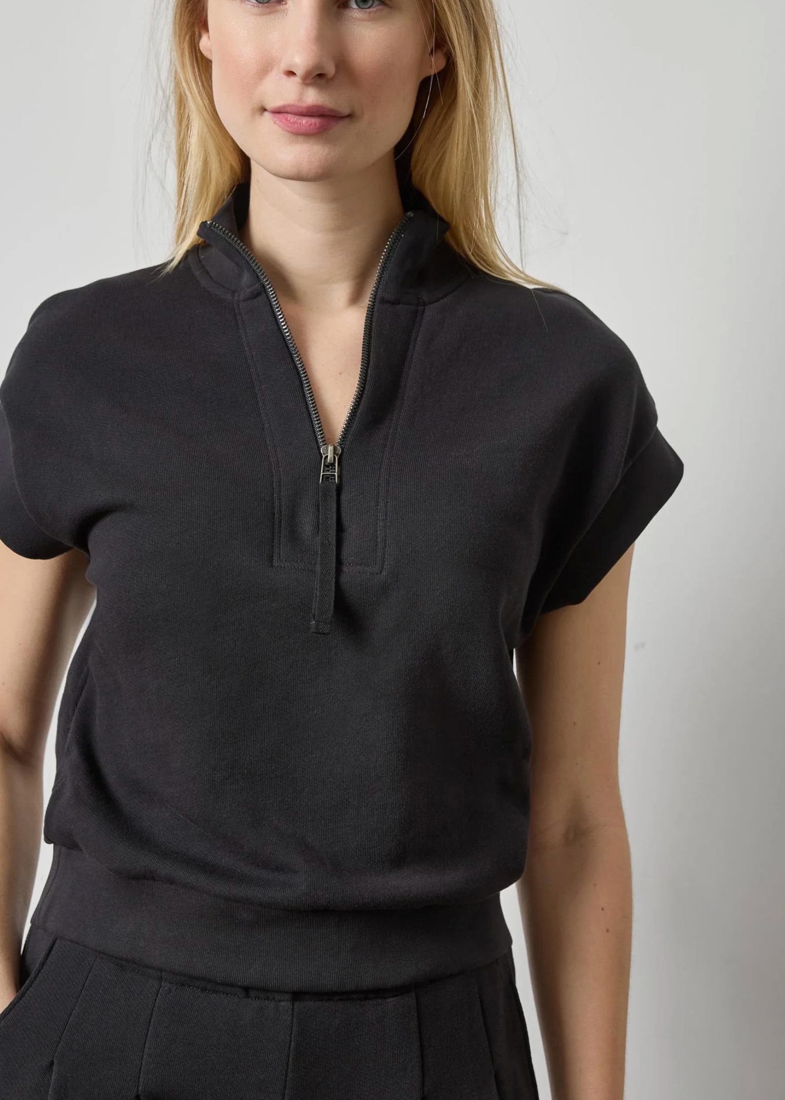 ZIP MOCK NECK