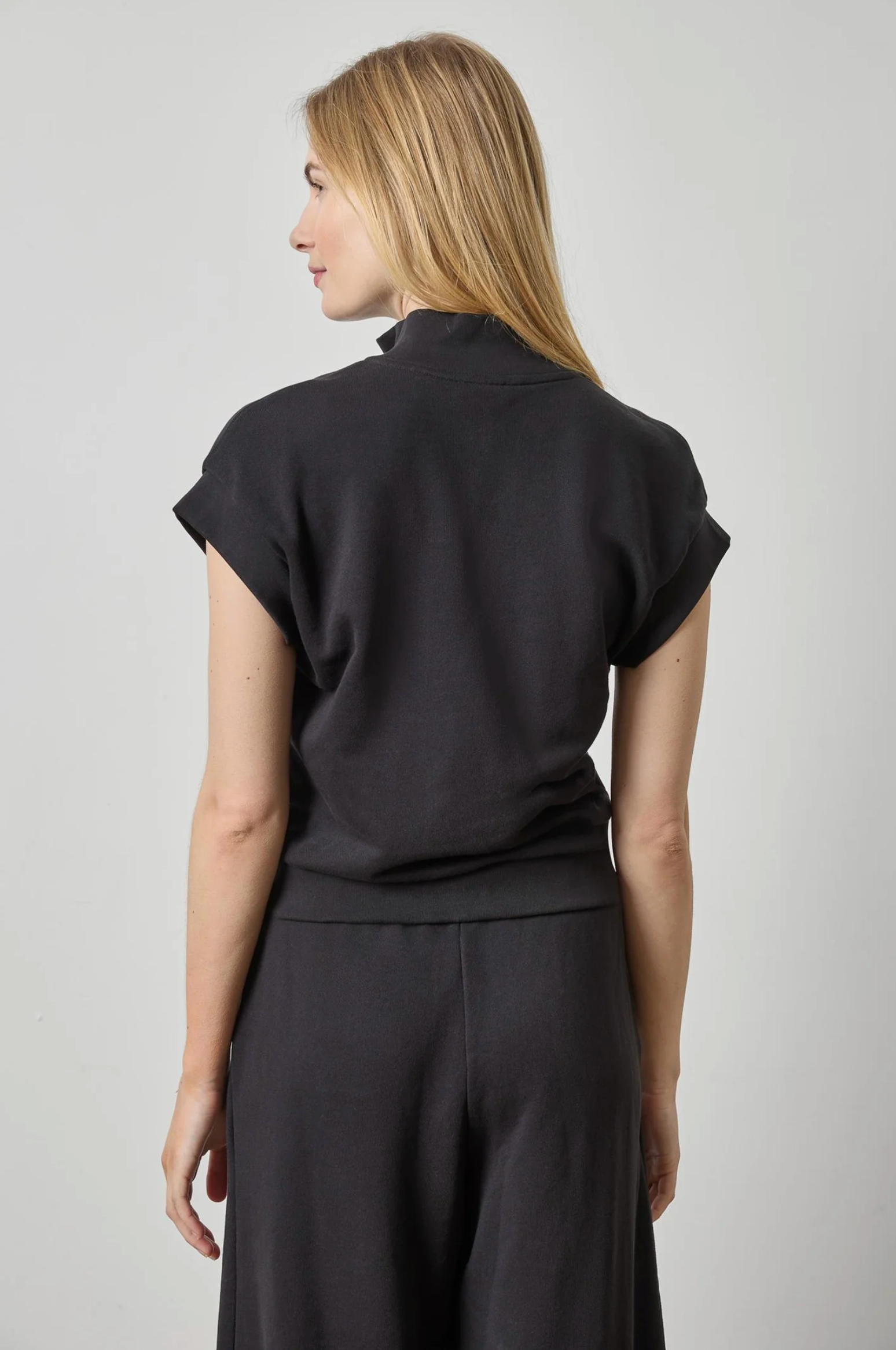 ZIP MOCK NECK