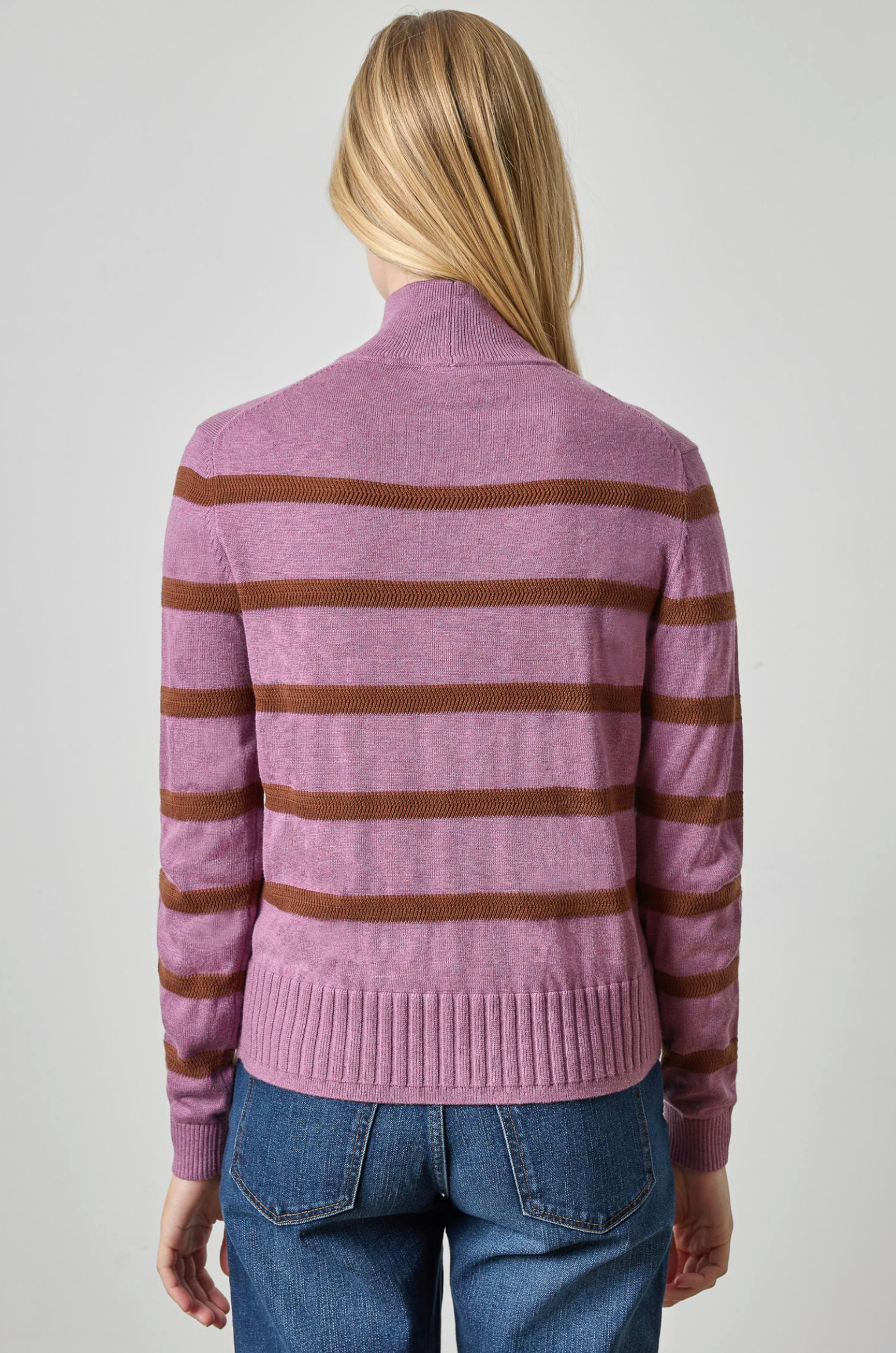 STRIPE TURTLENECK SWEATER