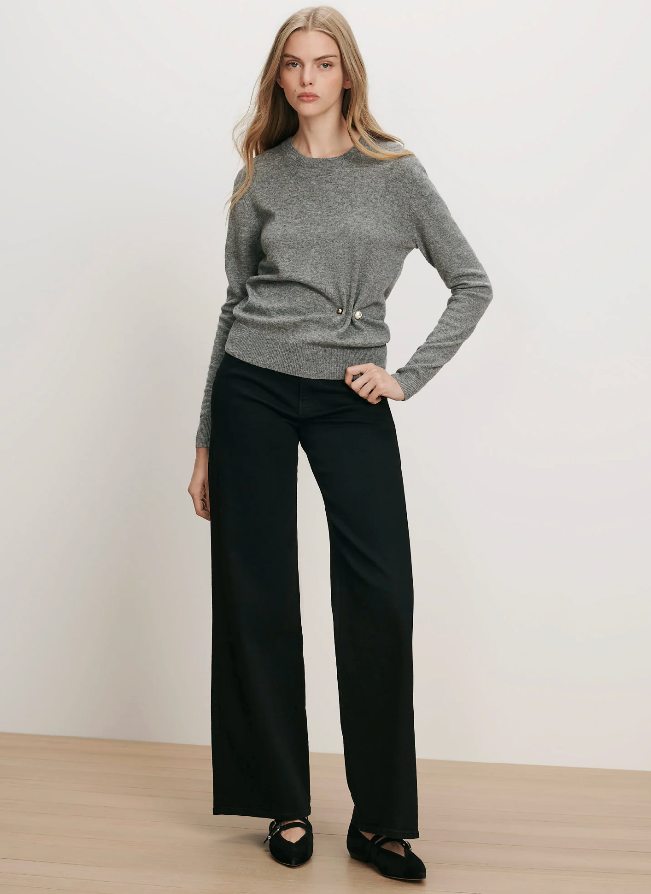 FRANKIE PULLOVER W/PEARL PIN