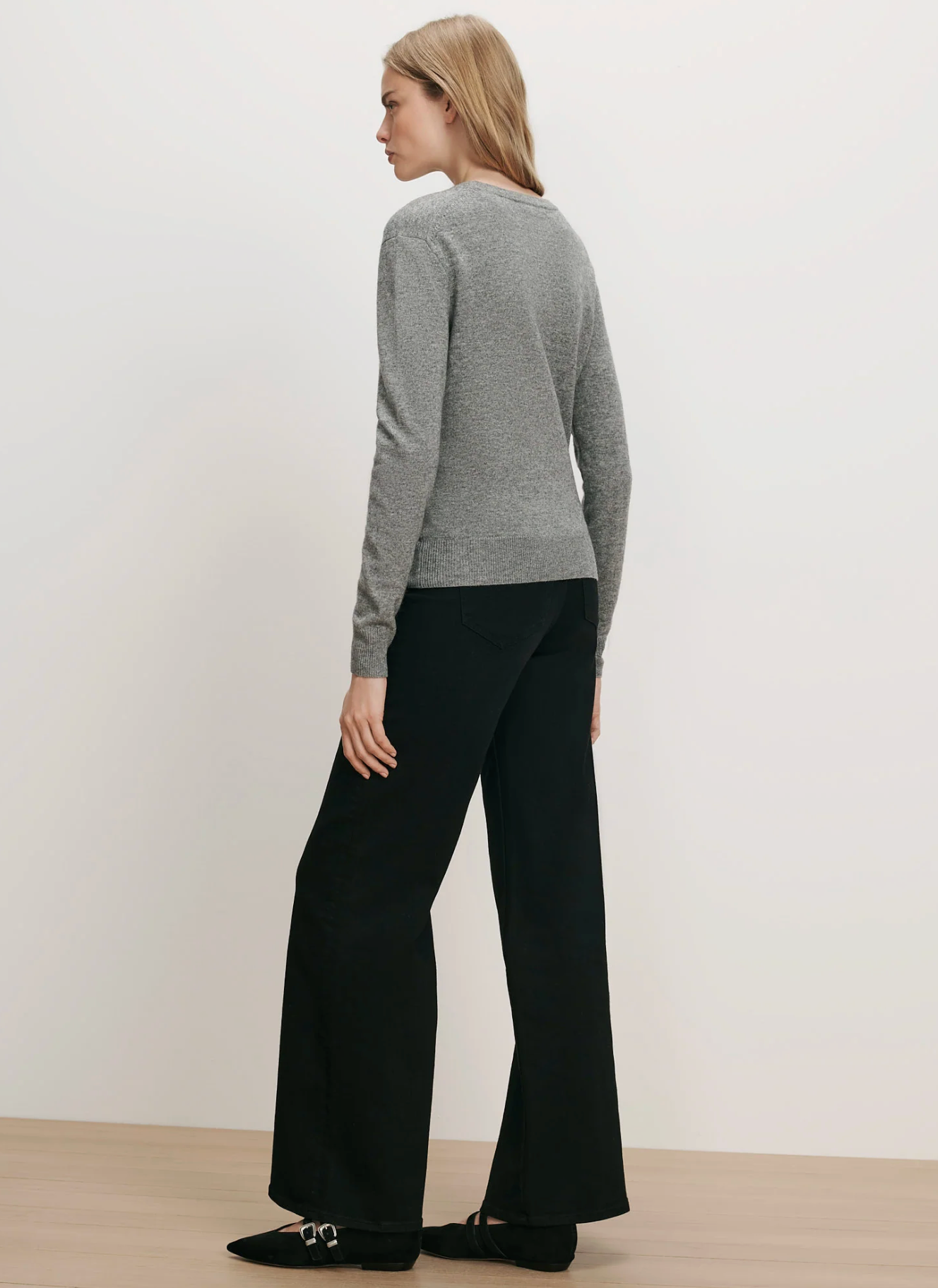 FRANKIE PULLOVER W/PEARL PIN