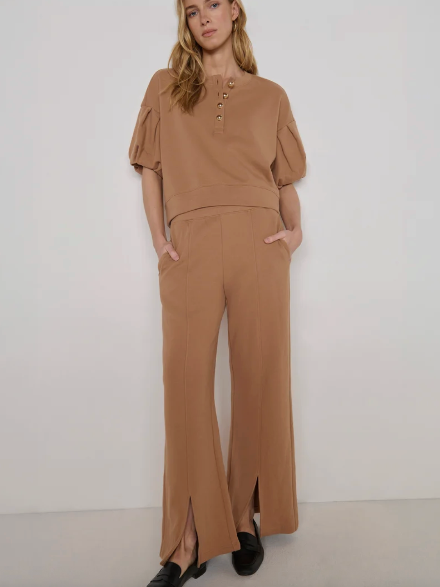 LINCOLN FRONT SLIT KNIT PANT