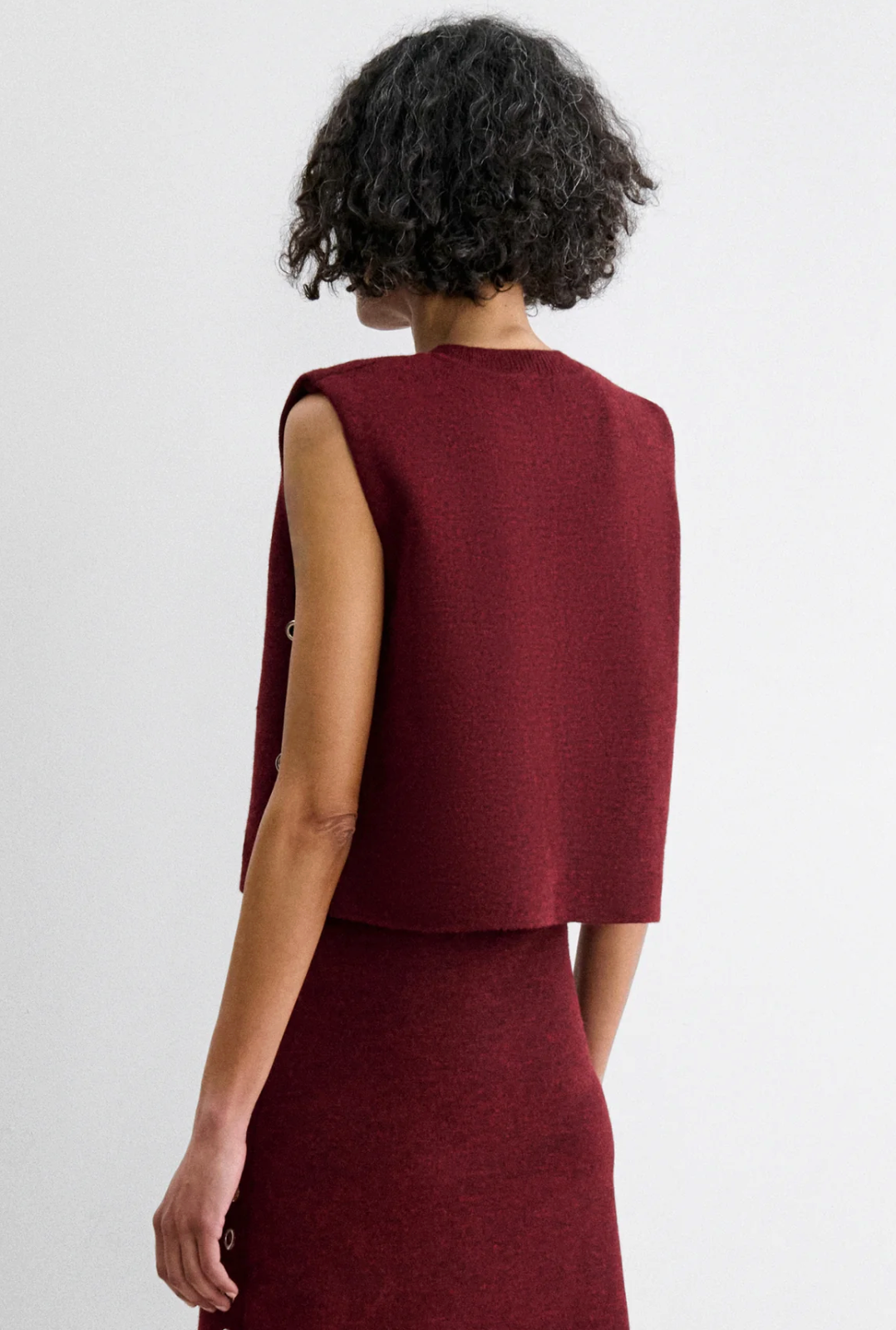 VEGA VEST