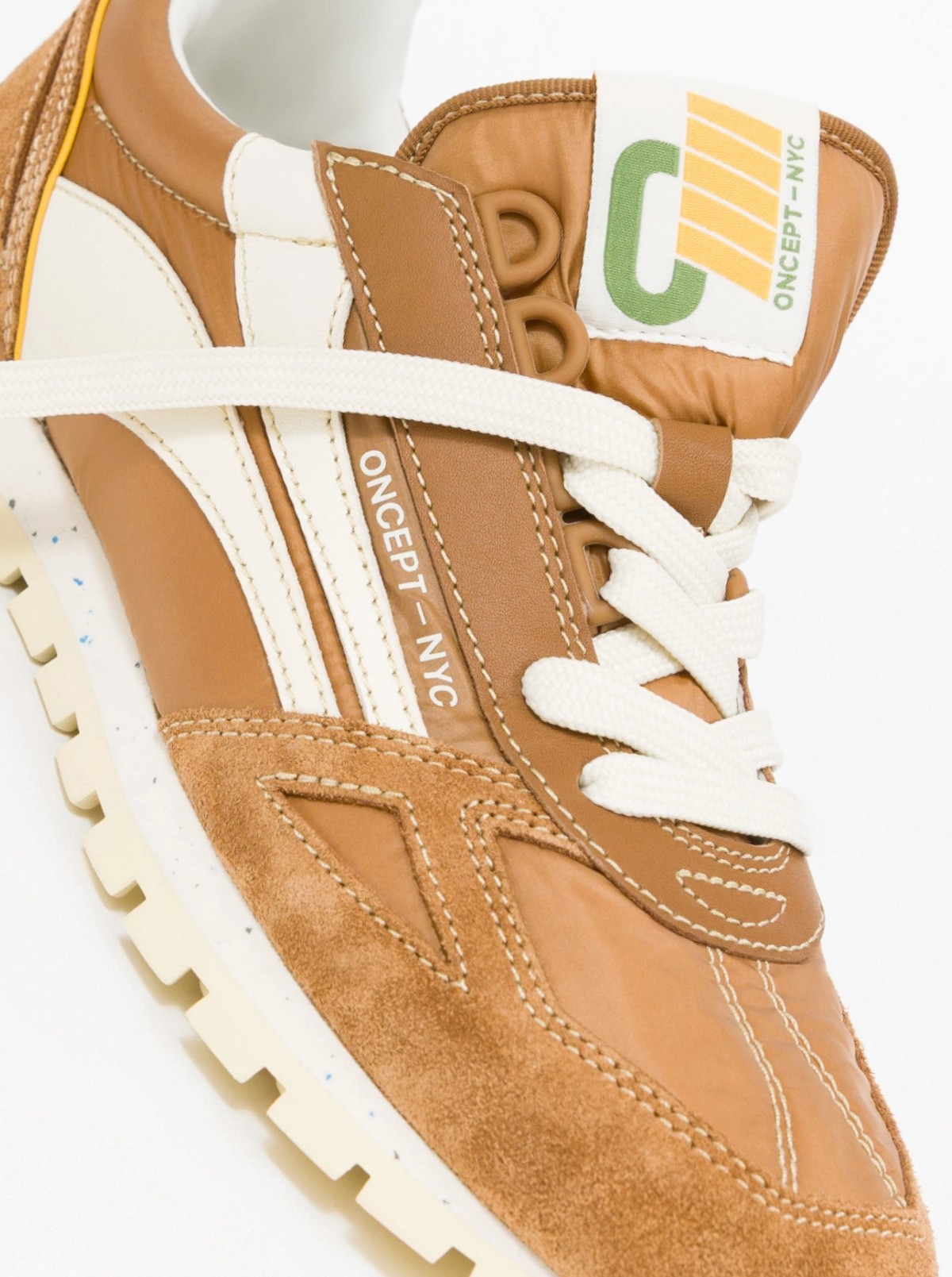 TORONTO SNEAKER