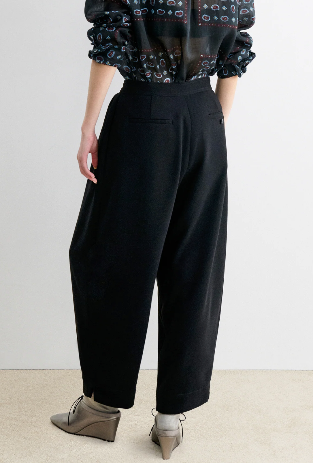 LIZA PANT