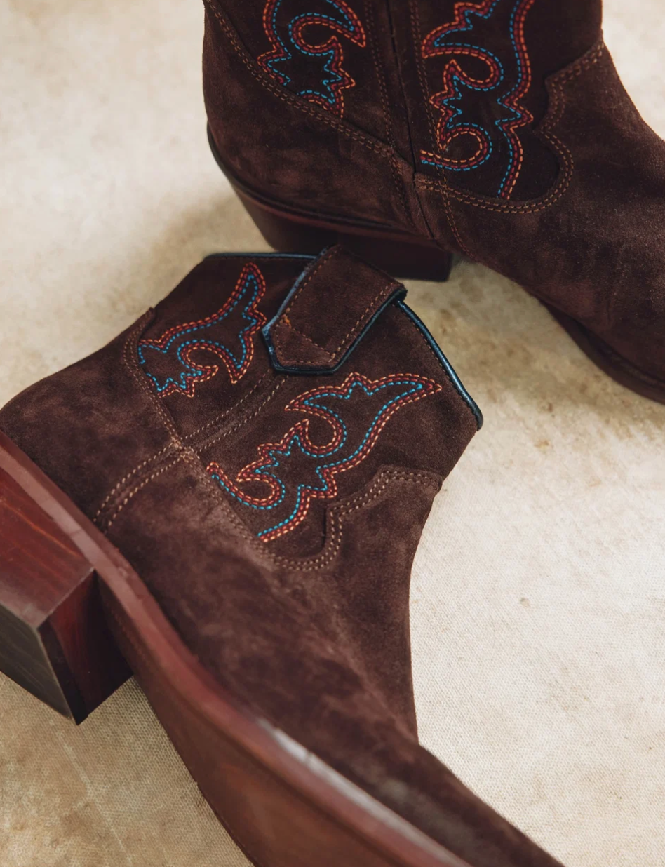 CASSIDY SUEDE EMBROIDERED BOOT
