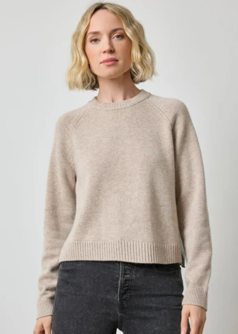PLEAT BACK RAGLAN SWEATER