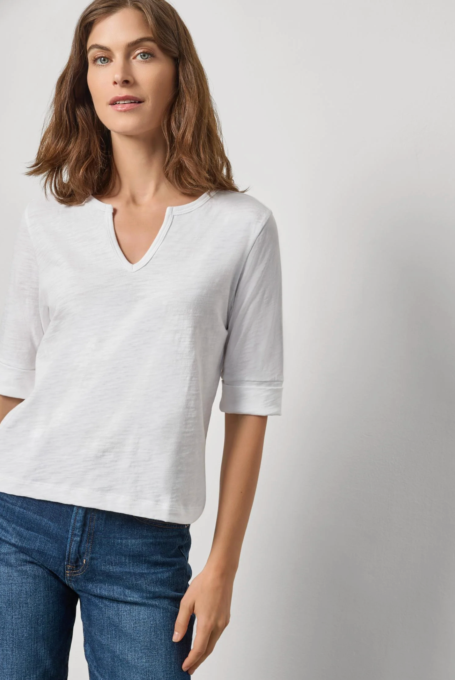 RIB TRIM ELBOW SPLIT NECK